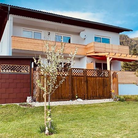 שטיינדורף אם אוסיאכר סי Ferienwohnung Resi Mit Traumhaftem Seepanorama מראה חיצוני תמונה