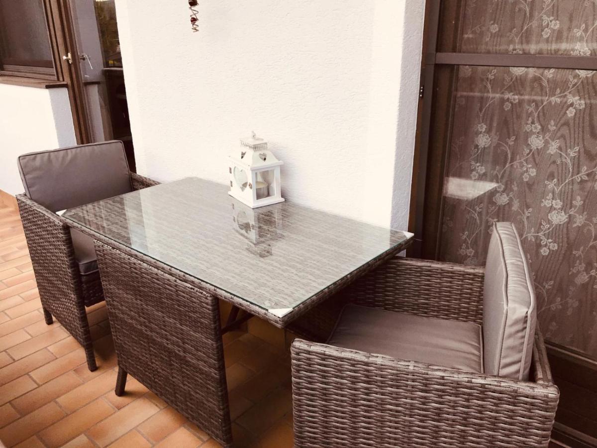 שטיינדורף אם אוסיאכר סי Ferienwohnung Resi Mit Traumhaftem Seepanorama מראה חיצוני תמונה