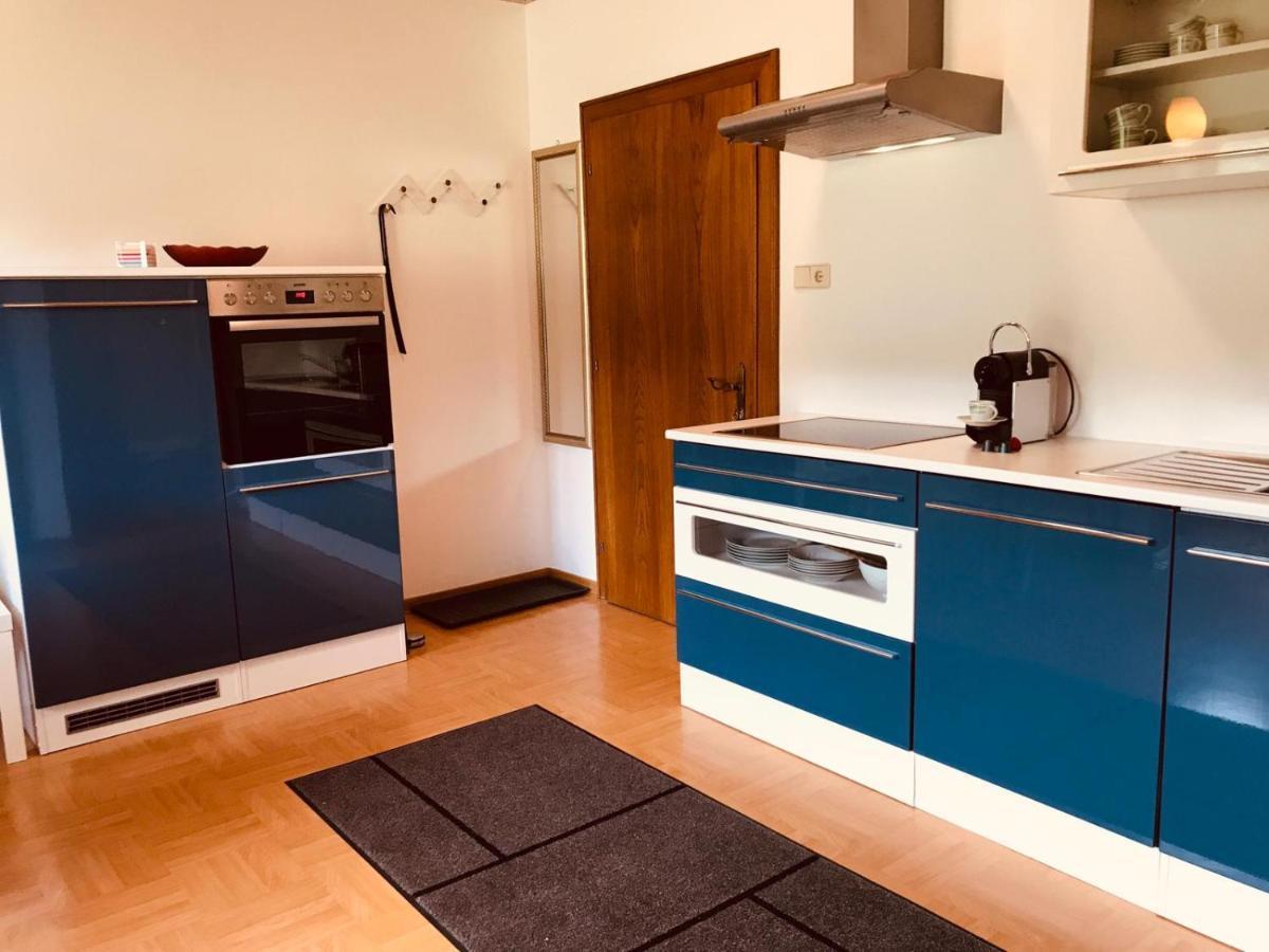 שטיינדורף אם אוסיאכר סי Ferienwohnung Resi Mit Traumhaftem Seepanorama מראה חיצוני תמונה